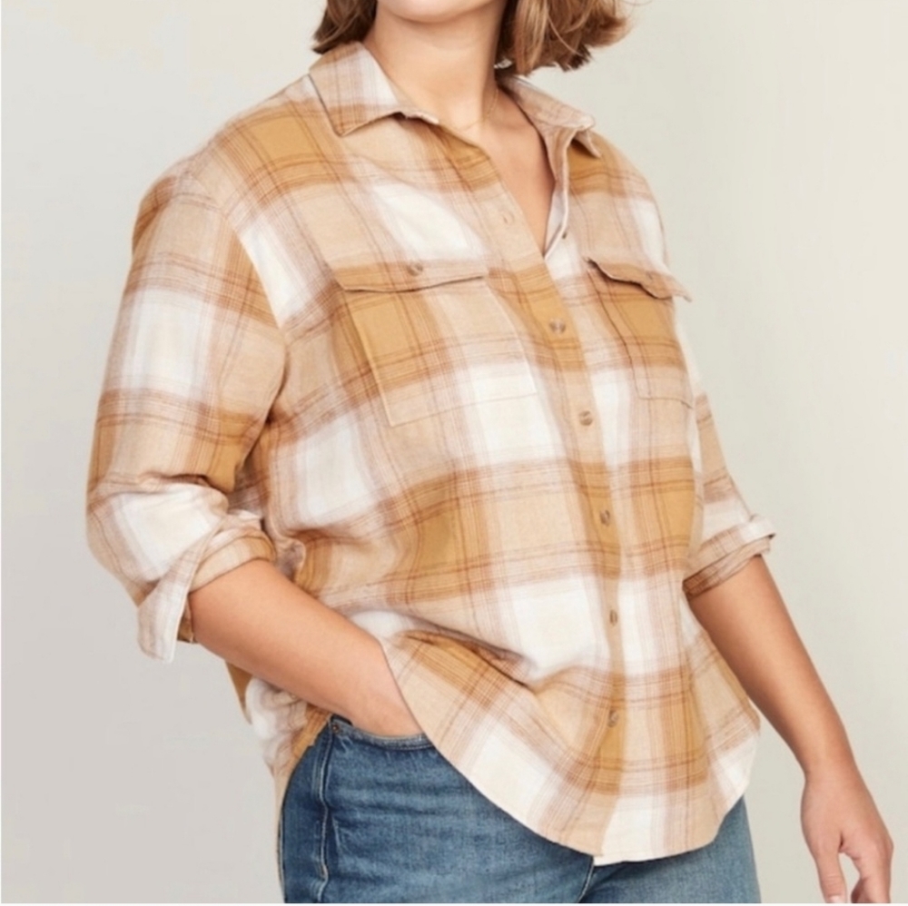 Old Navy Cream, long sleeve plaid flannel boyfriend tunic. Women's L